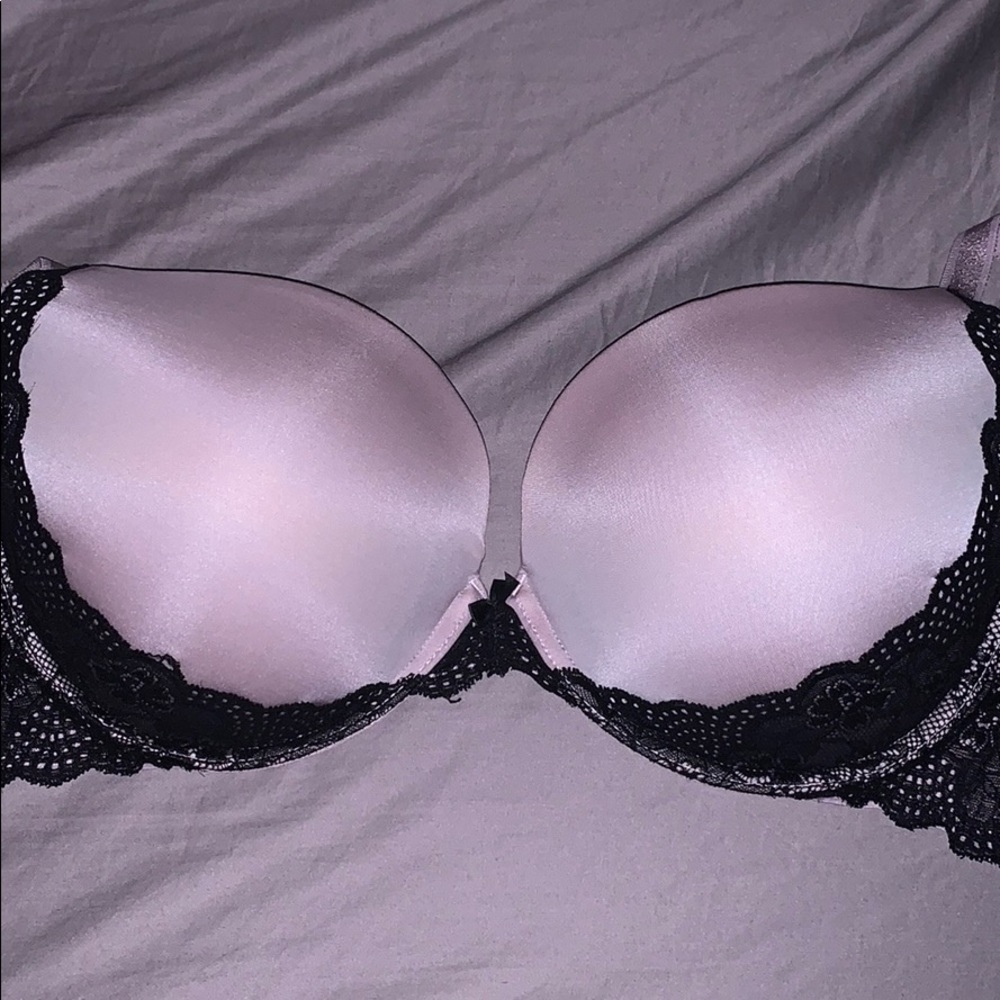 42D Torrid Push up bra, silver & black lace
